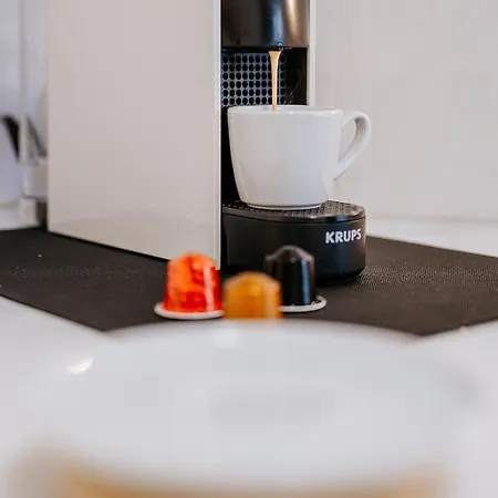 Star Cactus Traditional Cave With Jacuzzi Mesariá