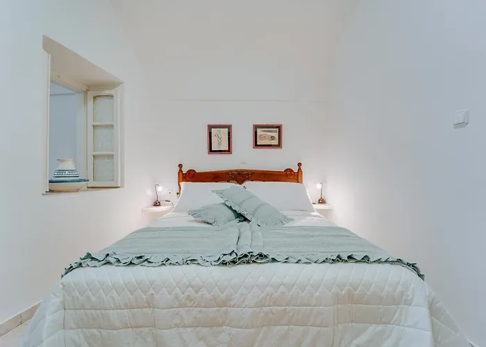 Star Cactus Traditional Cave With Jacuzzi Villa Messaria (Santorini)