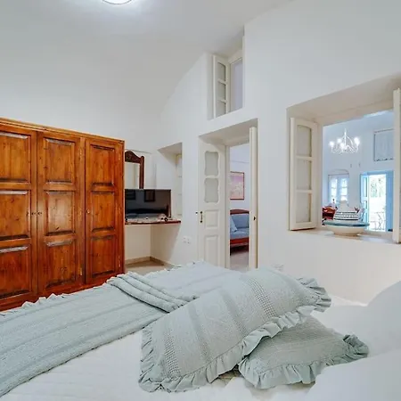 ヴィラ Star Cactus Traditional Cave With Jacuzzi メッサリア