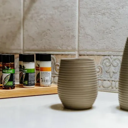 Star Cactus Traditional Cave With Jacuzzi וילה מסאריה