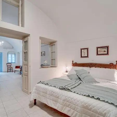 וילה Star Cactus Traditional Cave With Jacuzzi