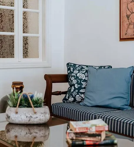 Willa Star Cactus Traditional Cave With Jacuzzi